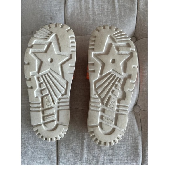 Dway slide in orange - Picture 5 of 9